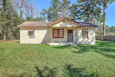 700 Peake Street, Holly Hill, SC 29059 - Photo 1