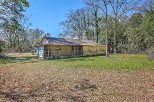 700 Peake St, Holly Hill, SC 29059 - Photo 17