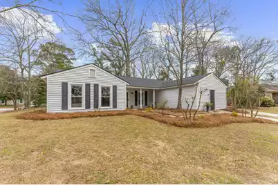 1690 Nantahala Boulevard, Mount Pleasant, SC 29464 - Photo 1