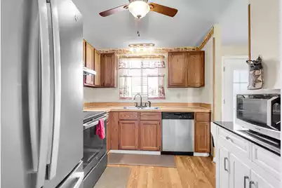 4906 Amberwood Lane, North Charleston, SC 29418 - Photo 9