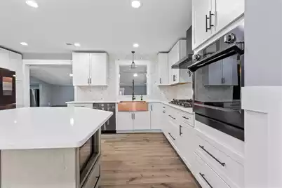 1431 Heather Drive, Mount Pleasant, SC 29464 - Photo 9