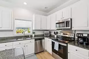 2730 Seastrand Ln, Mount Pleasant, SC 29466 - Photo 15