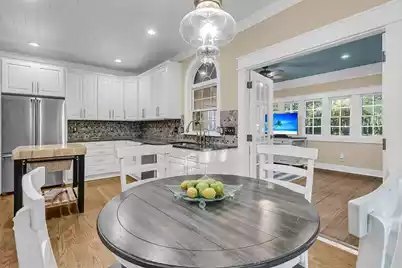 3708 Colonel Vanderhorst Circle, Mount Pleasant, SC 29466 - Photo 13