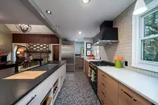 1217 Antigua Dr, Mount Pleasant, SC 29464 - Photo 19