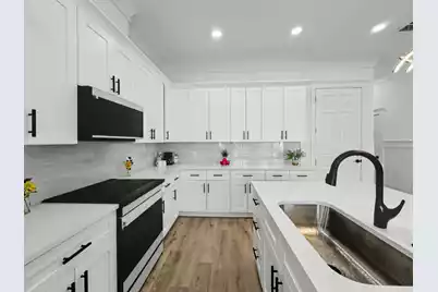 2032 Forest Avenue, North Charleston, SC 29405 - Photo 7