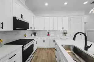 2032 Forest Ave, North Charleston, SC 29405 - Photo 7