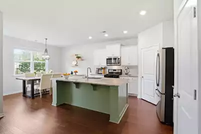 3822 Sawmill Court, Mount Pleasant, SC 29429 - Photo 9