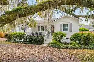 2100 Pigeon Point Rd, Beaufort, SC 29902 - Photo 1