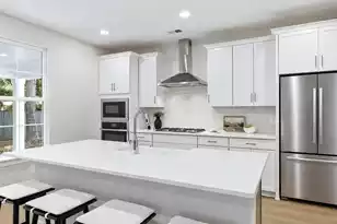 223 Rebel Kat Ct, Charleston, SC 29412 - Photo 3