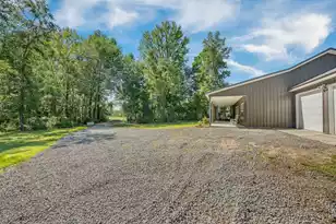 818 Frasier Ln, Pineville, SC 29468 - Photo 5