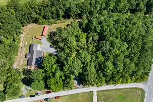 818 Frasier Ln, Pineville, SC 29468 - Photo 9