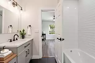 2136 Commander Rd, North Charleston, SC 29405 - Photo 9