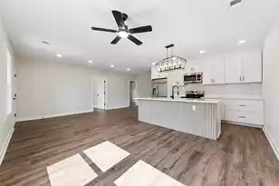 2136 Commander Rd, North Charleston, SC 29405 - Photo 5