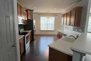 242 Medford Dr, Summerville, SC 29485 - Photo 5