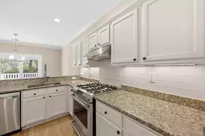2384 Bergeron Way, Mount Pleasant, SC 29466 - Photo 13