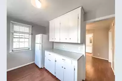 209 Hampton Street S, Summerville, SC 29483 - Photo 9