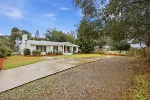1173 Carter Ave, Mount Pleasant, SC 29464 - Photo 7