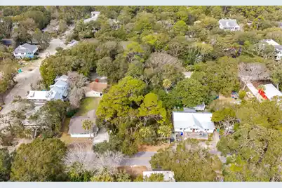 406 Erie Avenue E, Folly Beach, SC 29439 - Photo 21