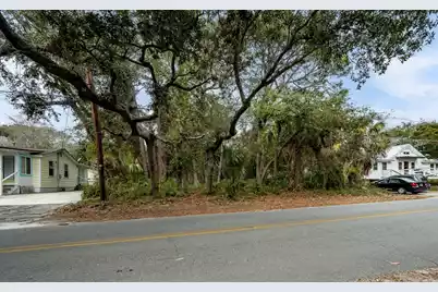 406 Erie Avenue E, Folly Beach, SC 29439 - Photo 25