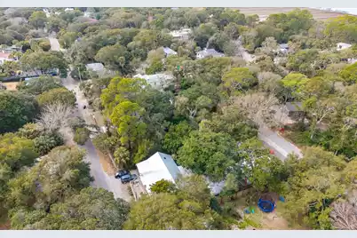 406 Erie Avenue E, Folly Beach, SC 29439 - Photo 17