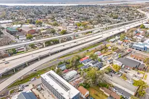 6 Poinsett St, Charleston, SC 29403 - Photo 17