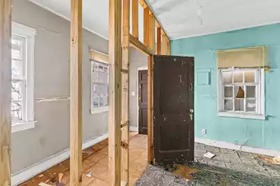 6 Poinsett Street, Charleston, SC 29403 - Photo 5