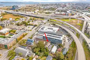 6 Poinsett St, Charleston, SC 29403 - Photo 19