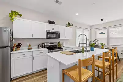 5760 Pilgrim Avenue, Hanahan, SC 29410 - Photo 9