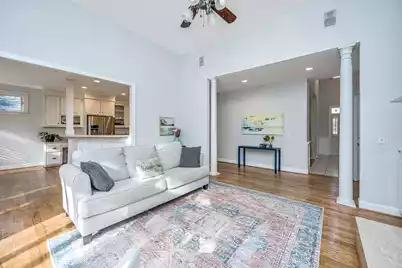 509 Chimney Bluff Drive, Mount Pleasant, SC 29464 - Photo 5