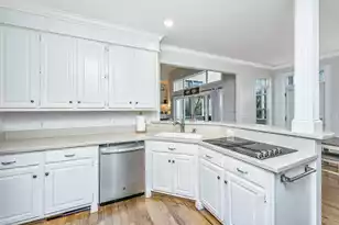 509 Chimney Bluff Dr, Mount Pleasant, SC 29464 - Photo 15