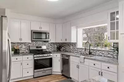 325 Fairington Drive, Summerville, SC 29485 - Photo 13