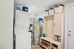 1583 Robinhood Dr W, Charleston, SC 29407 - Photo 19