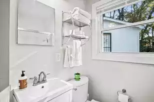 1583 Robinhood Dr W, Charleston, SC 29407 - Photo 21