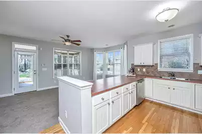 3004 Treadwell Street, Mount Pleasant, SC 29466 - Photo 17