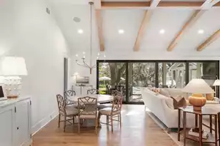 319 Hobcaw Dr, Mount Pleasant, SC 29464 - Photo 13