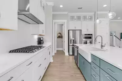 2642 Balena Drive, Mount Pleasant, SC 29466 - Photo 7