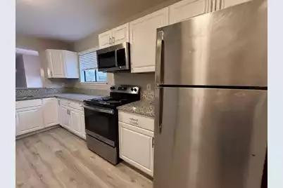 8483 Yadkin Circle #Apt D, North Charleston, SC 29406 - Photo 7