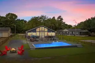 1317 Lakeview Dr, Manning, SC 29102 - Photo 1