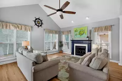 1534 Privateer Drive, Mount Pleasant, SC 29464 - Photo 5