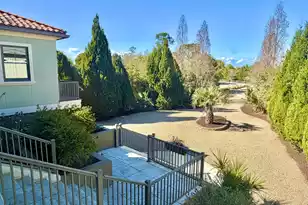 2725 Parkers Landing Rd, Mount Pleasant, SC 29466 - Photo 13