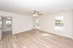 146 Highland Ave, Summerville, SC 29486 - Photo 3