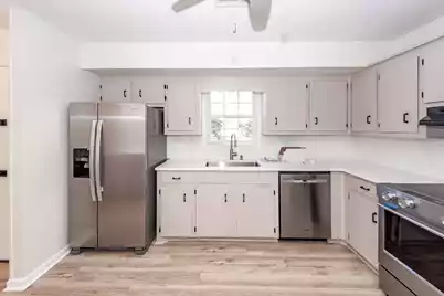 146 Highland Avenue, Summerville, SC 29486 - Photo 7