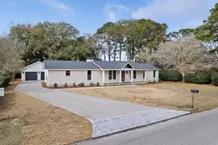914 Cliffwood Dr, Mount Pleasant, SC 29464 - Photo 1
