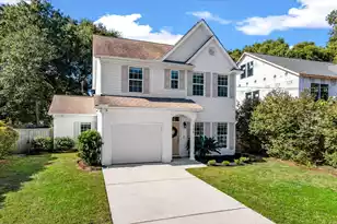 729 Spark St, Mount Pleasant, SC 29464 - Photo 3