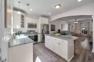 729 Spark St, Mount Pleasant, SC 29464 - Photo 7