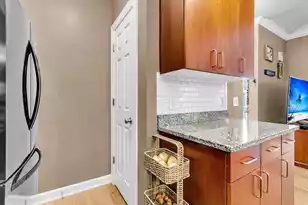 908 Marymont Ln W, Charleston, SC 29414 - Photo 7