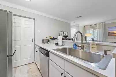 266 Alexandra Drive #11, Mount Pleasant, SC 29464 - Photo 9