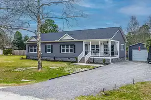 164 Albacore Rd, Bonneau, SC 29431 - Photo 1