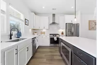 639 Laurel Street N, Summerville, SC 29483 - Photo 5