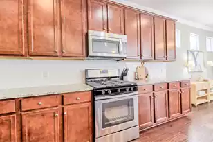 405 Huckleberry Ct, Summerville, SC 29483 - Photo 9